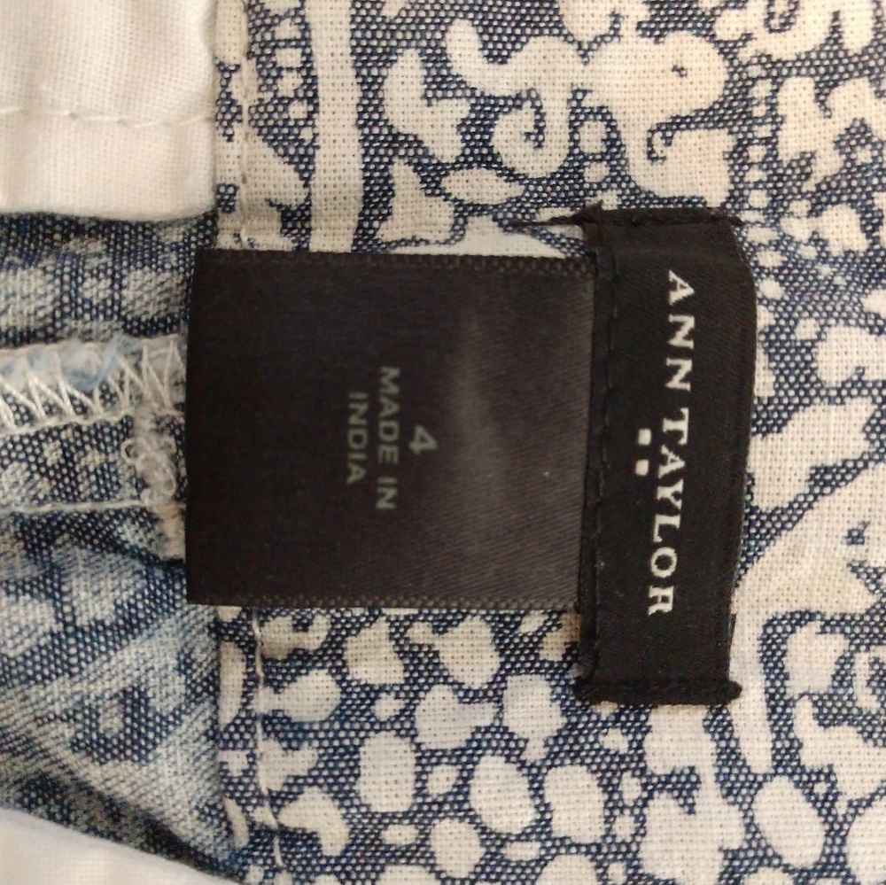 Shorts - Picture 5 of 6